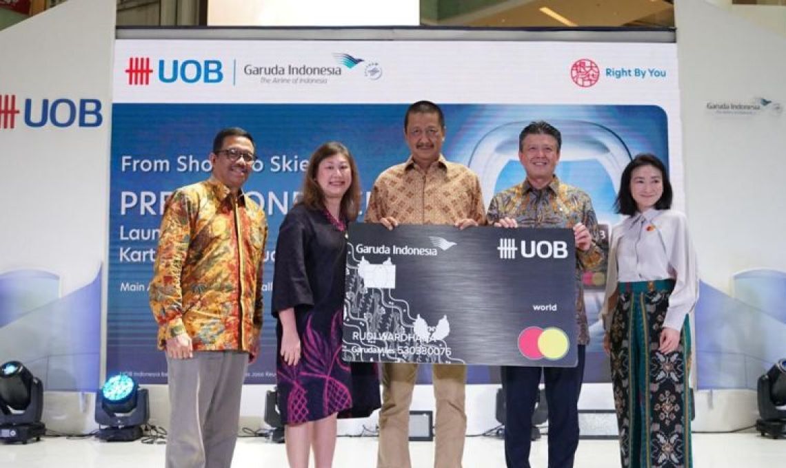 Gambar Garuda Indonesia - UOB Meluncurkan GIUC Dengan Berbagai Keuntungan.